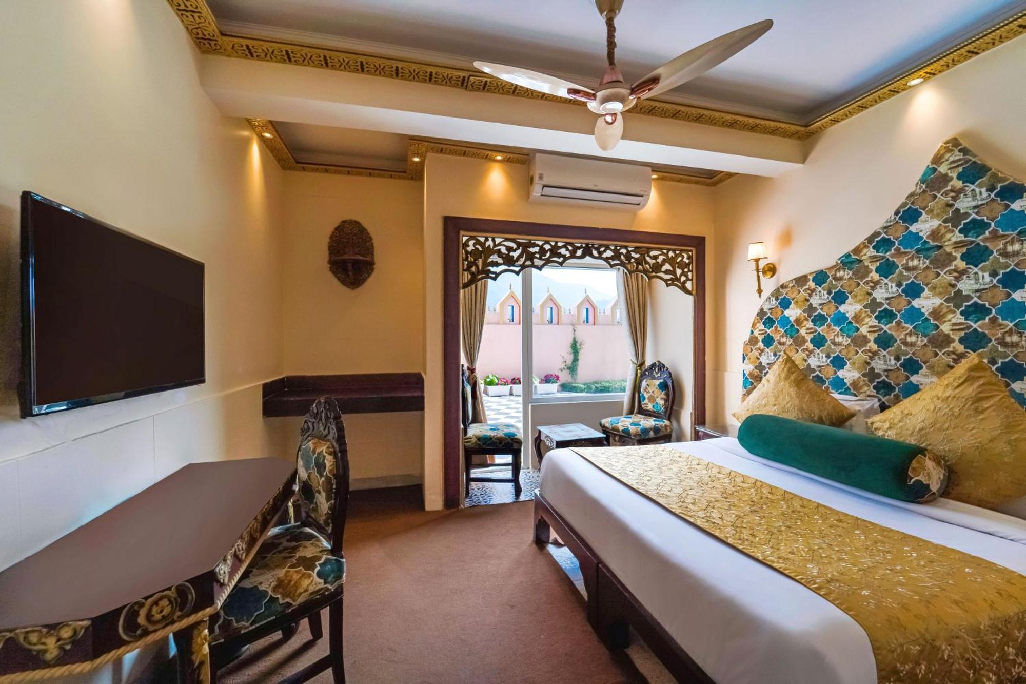 The Neeraj Ganga Heritage Palace Rishīkesh Exterior foto