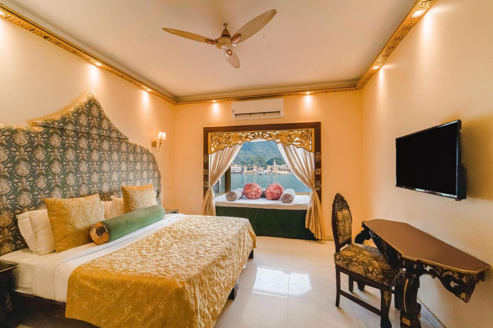 The Neeraj Ganga Heritage Palace Rishīkesh Exterior foto